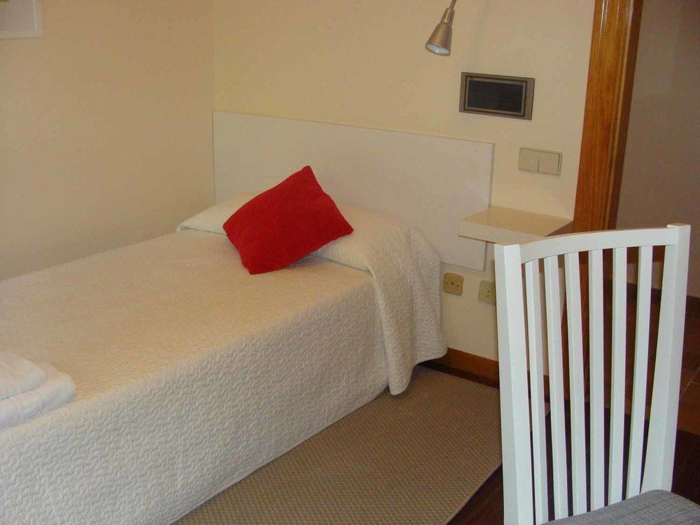 Onís Hotel Montanas De Covadonga מראה חיצוני תמונה