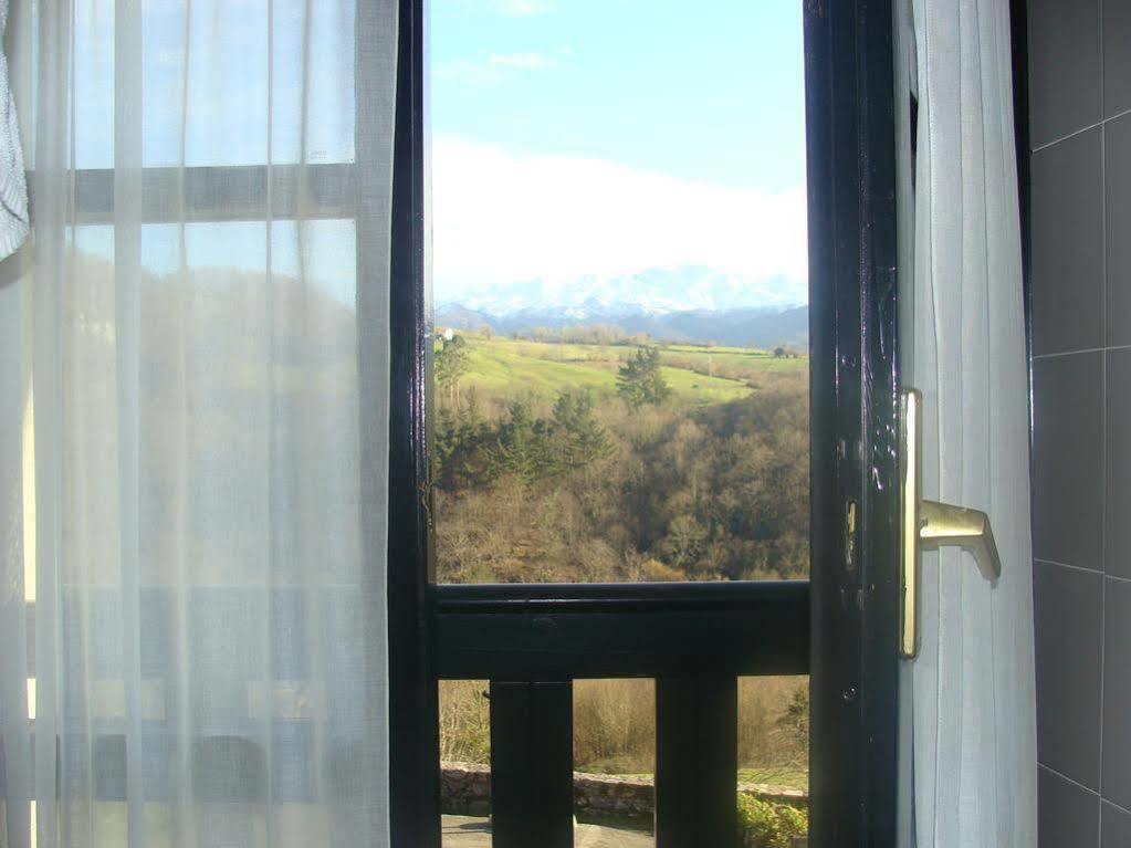 Onís Hotel Montanas De Covadonga מראה חיצוני תמונה