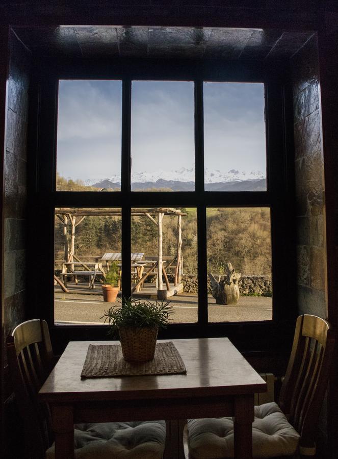Onís Hotel Montanas De Covadonga מראה חיצוני תמונה