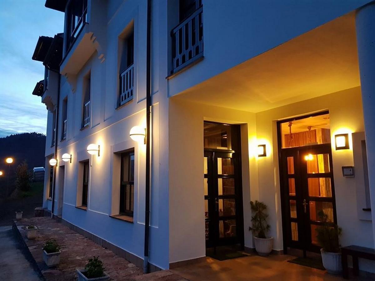 Onís Hotel Montanas De Covadonga מראה חיצוני תמונה